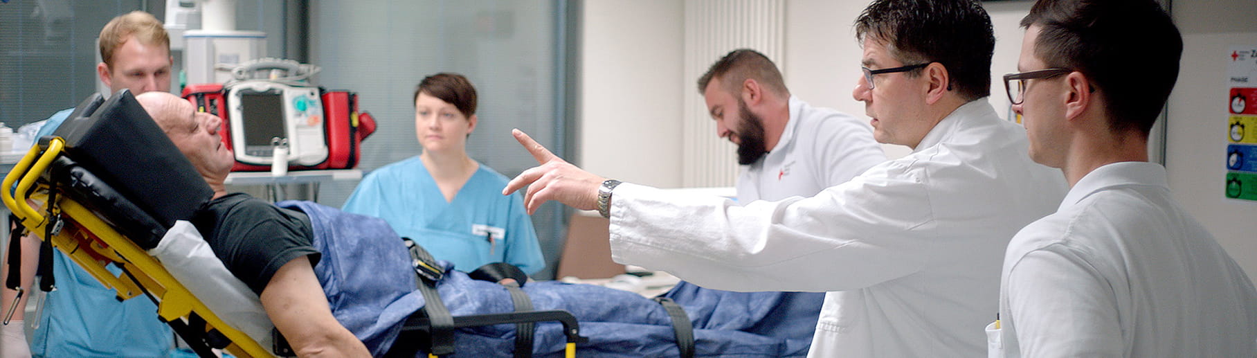 Radiometer in der Notaufnahme – Krankenhaussituation mit einem Patienten